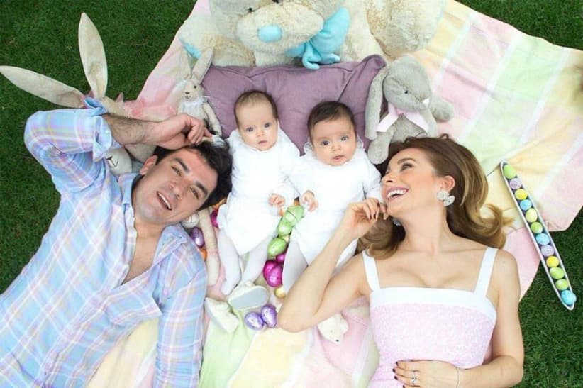 En julio de 2015, anunciaron que la actriz estaba embarazo de mellizos