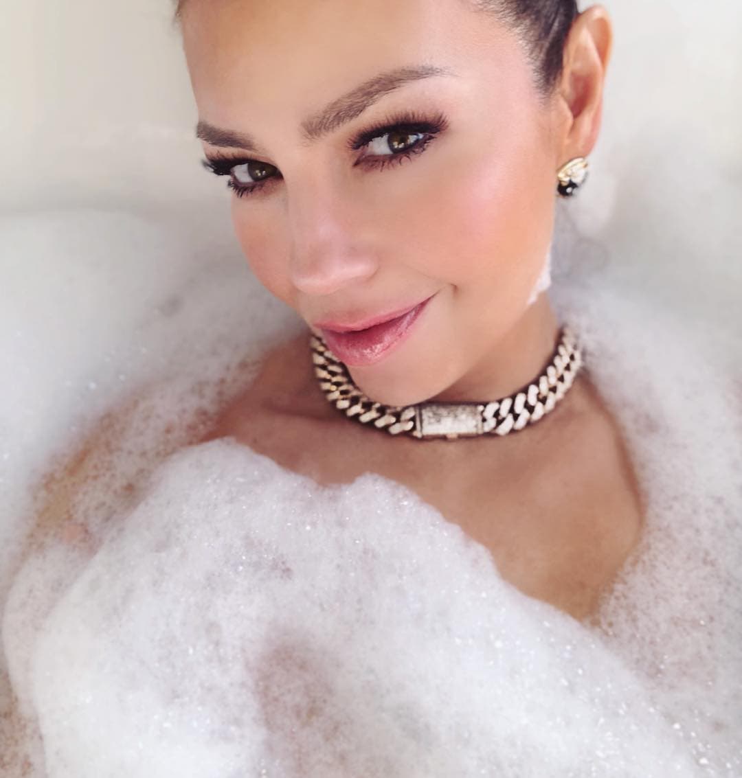 Un disco “casero y divertido”, con una mezcla de estilos y temas que defienden el derecho de la mujer.