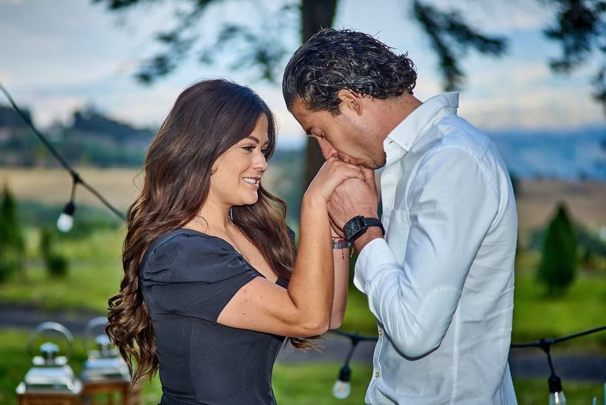 ¿Quién es Óscar Jiménez, esposo de Mariana Echeverría?