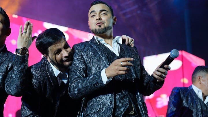 Así suena el homenaje de El Recodo para José José
