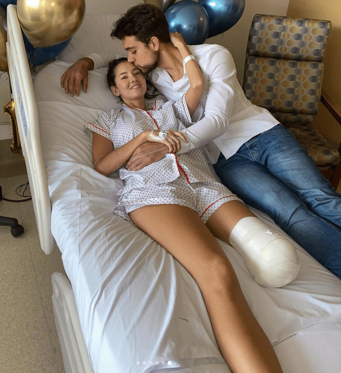 Finalmente, Daniella indicó que con la finalidad de continuar con sus actividades cotidianas, como bailar, correr y nadar, decidió que su pierna izquierda le fuera amputada.