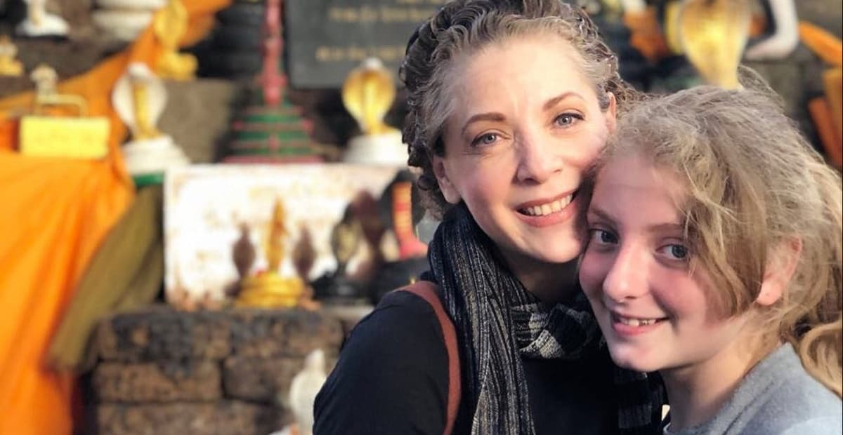 Hija de Edith González impacta al lucir idéntica a su mamá en foto