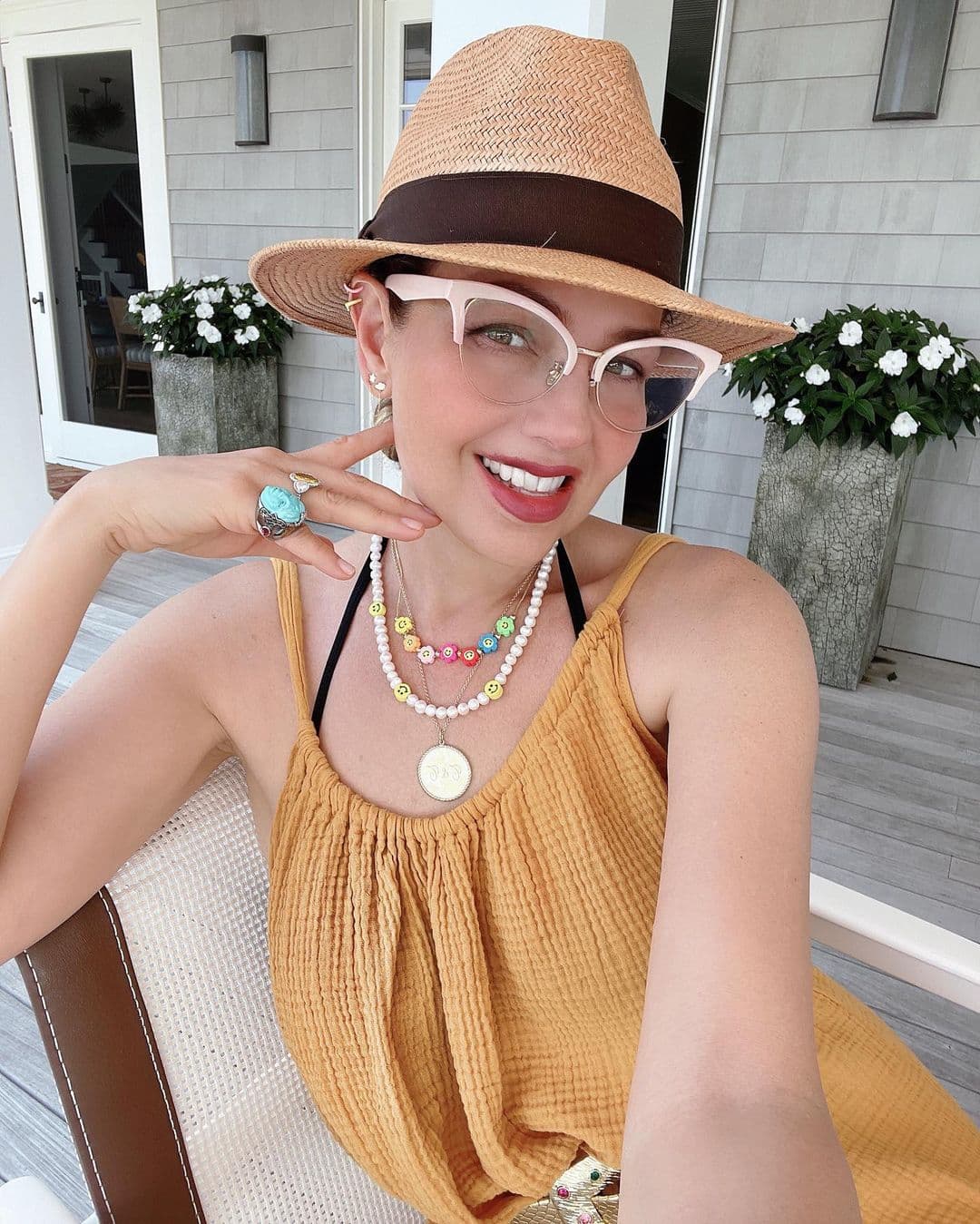 Thalía exhibe la destrucción en su mansión tras fuerte inundación junto a estremecedor mensaje