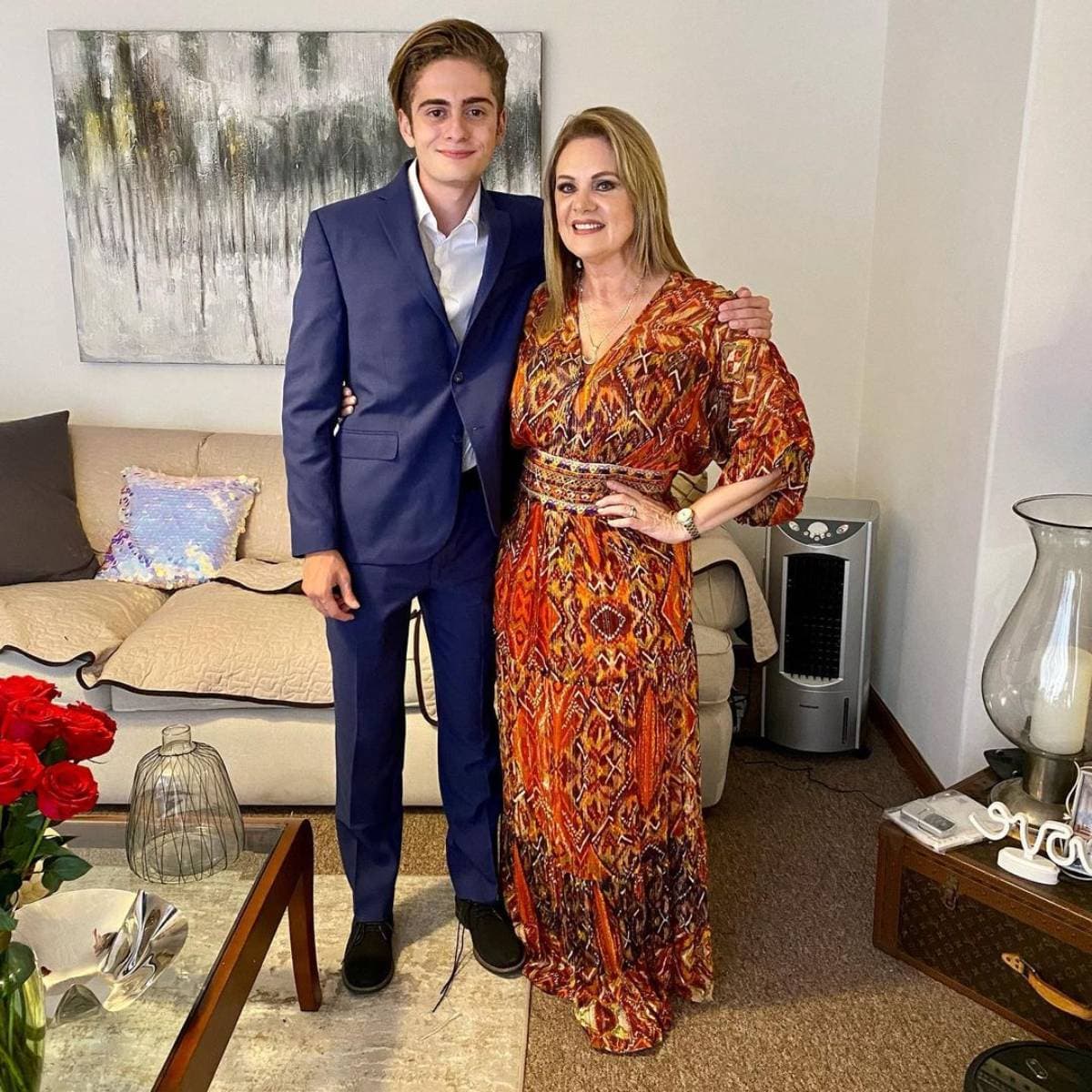 Erika Buenfil destapa por fin si se sometió a cirugía plástica y revela si su hijo quiere que tenga novio