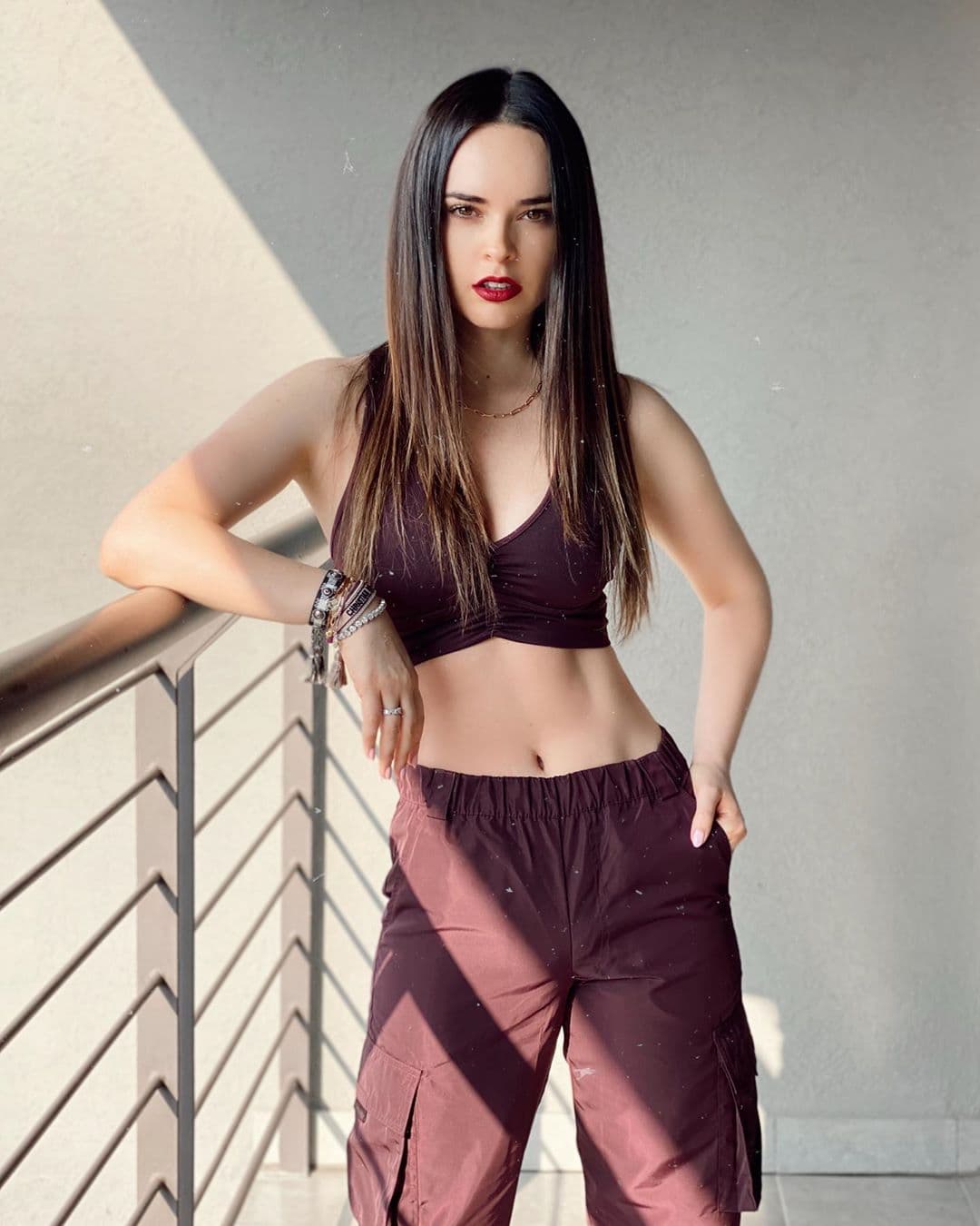 Fabiola Guajardo se somete a drástico cambio de look: se cortó el cabello y pasó de castaña a rubia