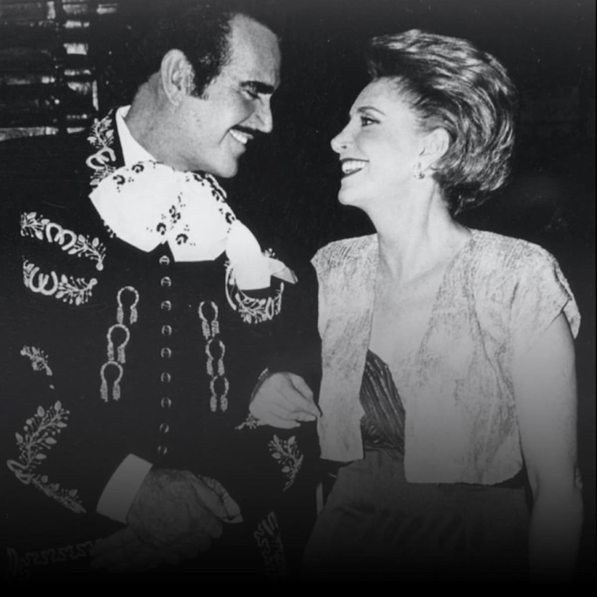 Vicente Fernández y Doña Cuquita cumplirían 58 años de casados, publican fotos inéditas