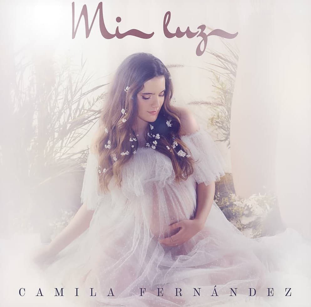 Camila Fernández muestra las primeras imágenes de su pancita y dedica emotiva canción a su bebé