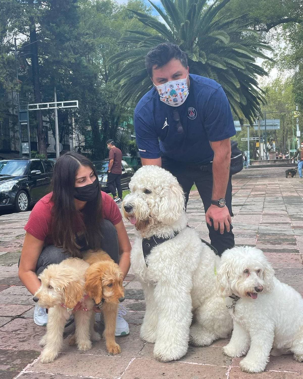 Y es que con cada fotografía que comparte en su perfil social, ya sea haciendo ejercicio o posando junto a sus mascotas, termina robándole suspiros a sus seguidores.