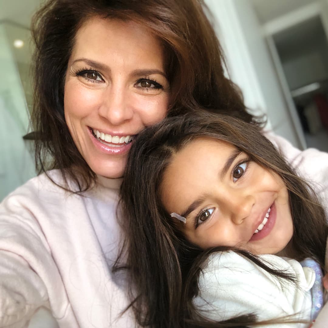 Es tanto el éxito de la primogénita de Alessandra Rosaldo en redes sociales, que incluso algunos usuarios han creado cuentas dedicadas a la pequeña.