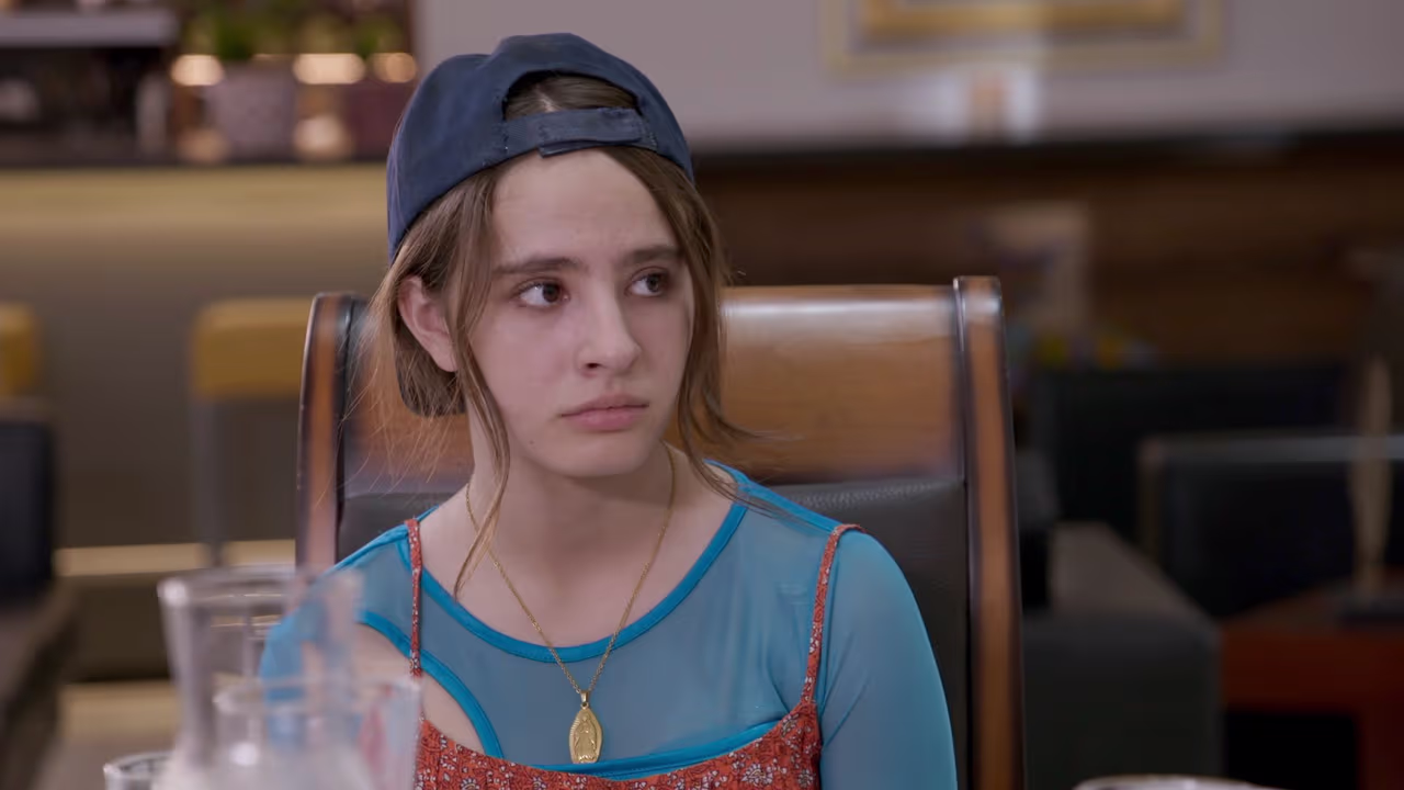 La Rosa de Guadalupe: Sam tiene dificultades para adaptarse a un nuevo ...