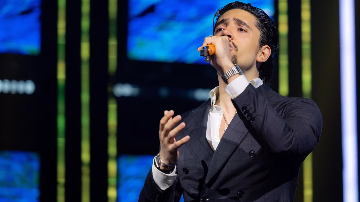 Alex Fernández hace tierna dedicatoria a su esposa en Juego de Voces ...