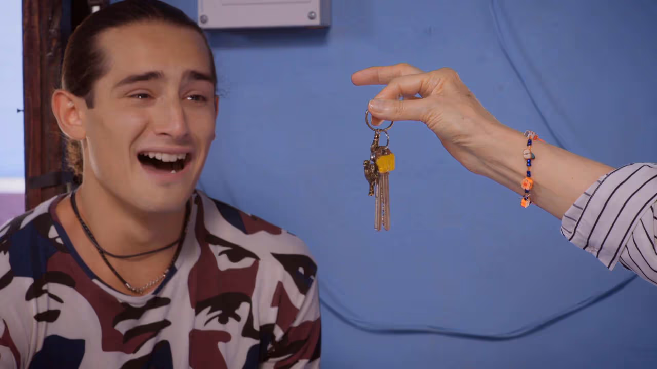¡Lalo Rueda es el nuevo dueño de ‘Mamá Gallina’! | Shows ¿Qué le pasa a ...