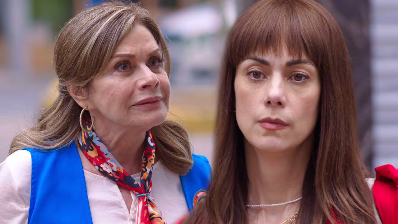Amanda llama sinvergüenza a Manuela | Shows Vencer la Culpa | Las Estrellas