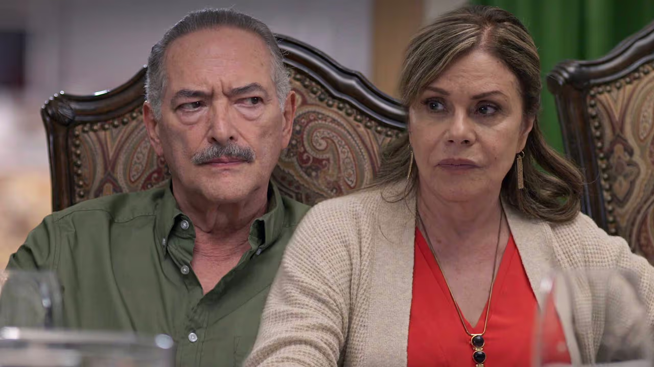 Everardo le hace una escena de celos a Amanda | Shows Vencer la Culpa ...