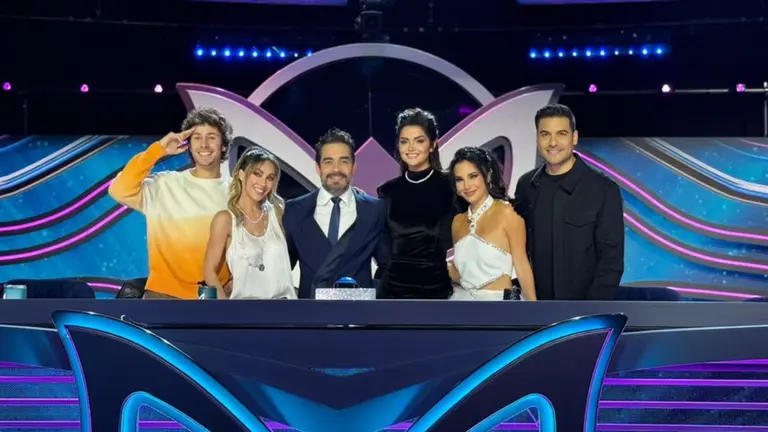 Anahí le 'grita' a JuanPa Zurita y él se desahoga entre lágrimas cantando  tema de RBD | Shows Famosos | Las Estrellas
