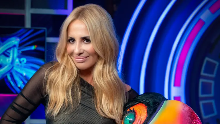 Marta Sánchez es Tucán y así se convirtió en la primera en revelar su  identidad en '¿Quién es la Máscara?' | Shows ¿Quién es la Máscara? | Las  Estrellas