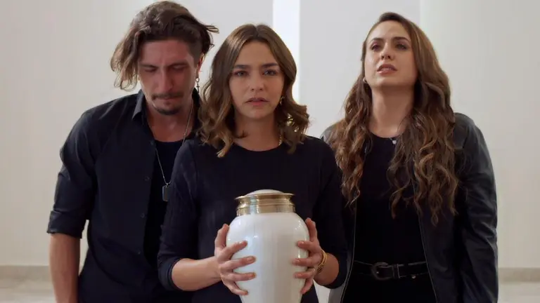 Mi amor sin tiempo: capítulo completo 77 - La muerte de Greta